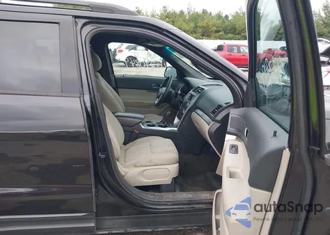 2014 Ford Explorer z USA, uszkodzony, nr VIN 1FM5K7B87EGA16458